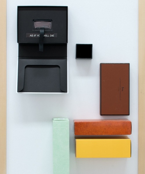 as if you will die; Pappschachteln auf Malkarton mit Holzrahmen; ca. 43 x 63 x 12 cm (B x H x T); 2014